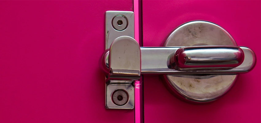 Childproof Gate Lock in Huntley, Illinois